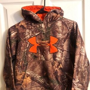 Kids Under Armour camo hoodie. Size small.